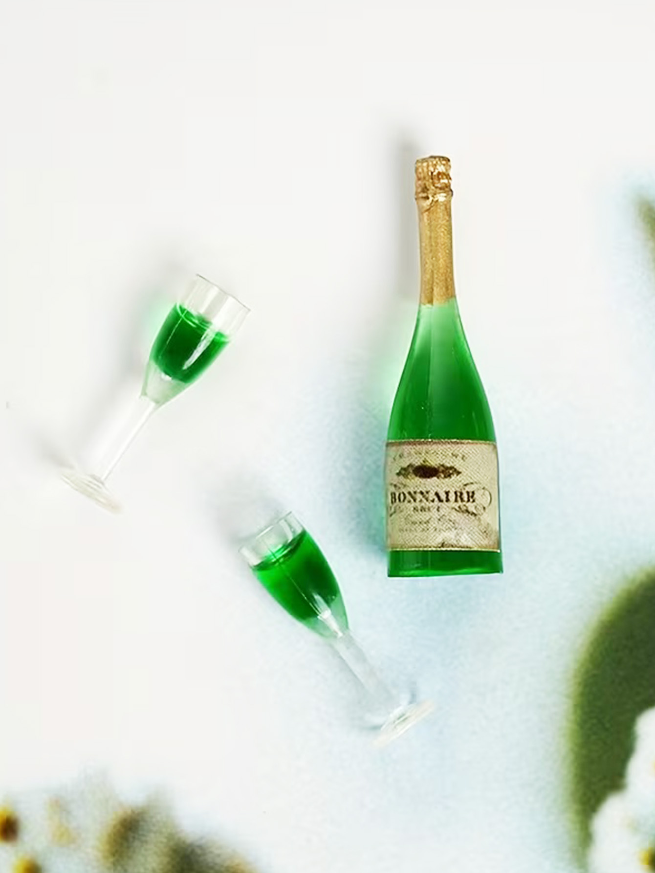 Dollhouse Mini Wine Champagne  - Miniature Terrain Set review and price